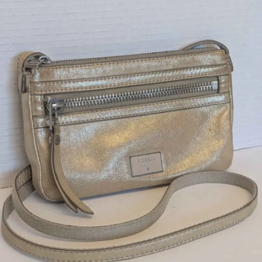 Vintage Fossil Soft Golden Leather Crossbody Bag Purse for Her 8.5x5.5x1.5